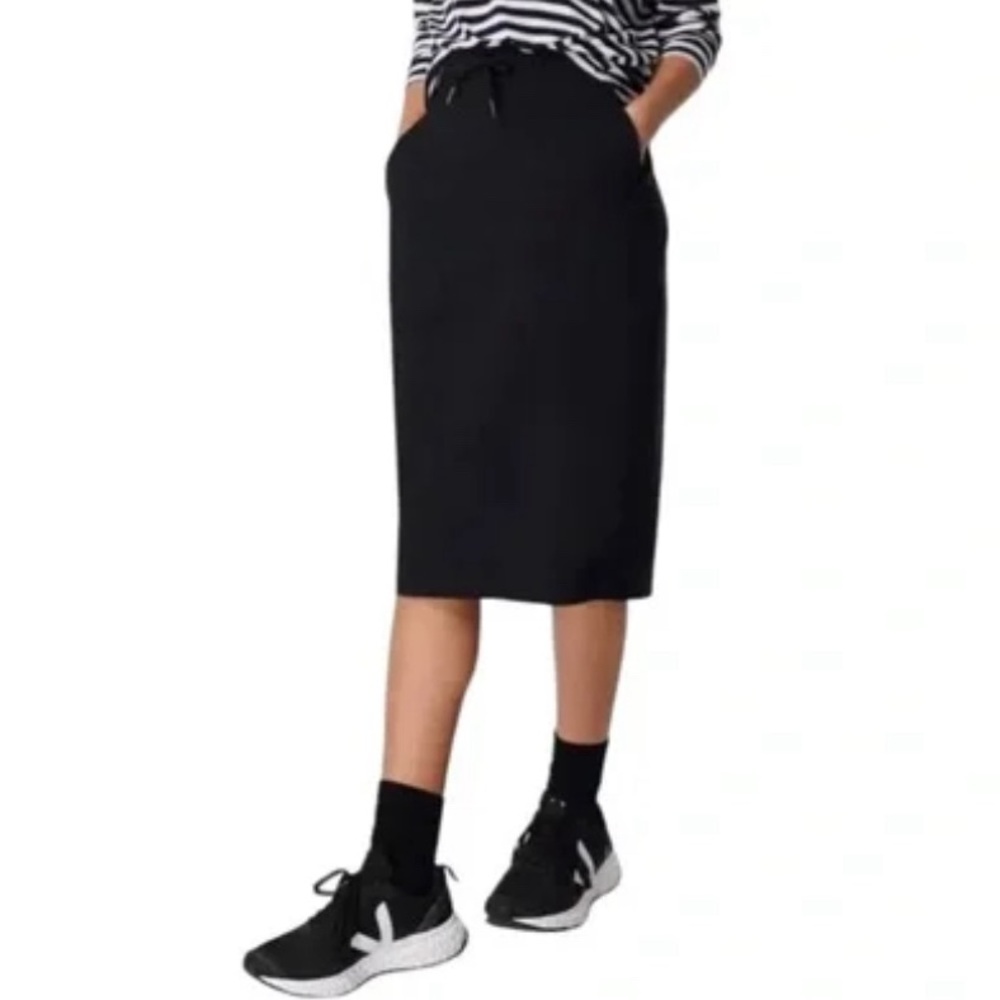 Explorer Pencil Skirt